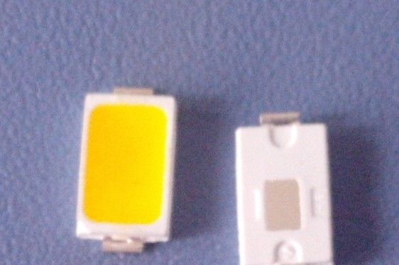 供应5730贴片灯珠厂家直销