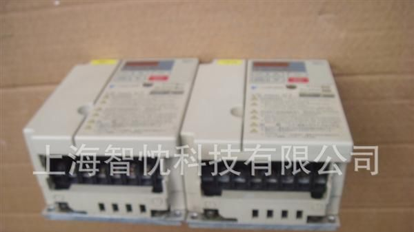 二手安川VS-606V7超薄型变频器 八成新 质量保证