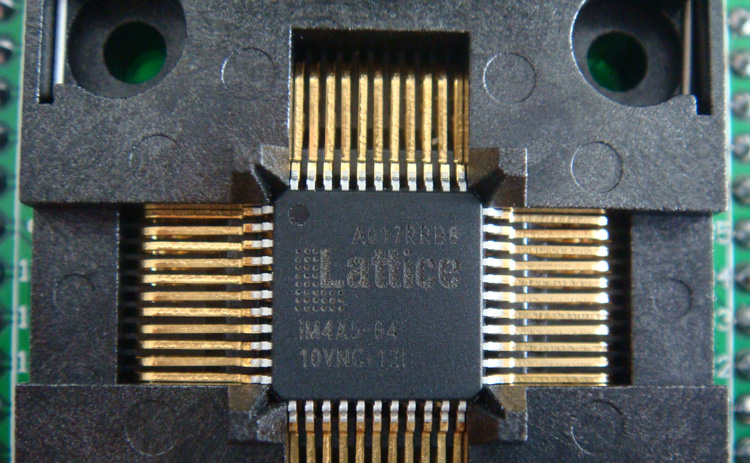 供应 LATTICE CPLD量产型编程器 启点时代 LC4042/LC4064 芯片烧写