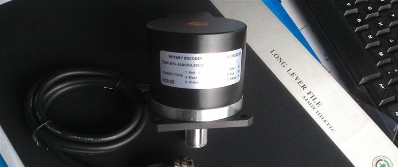 供应HOUDE编码器S15-05ACOSL-1000B0.25M-C52塑料法兰
