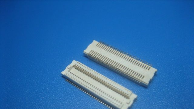 供应0.5单槽高度2.3母座板对板公母套合高3.0连接器-白色连接器