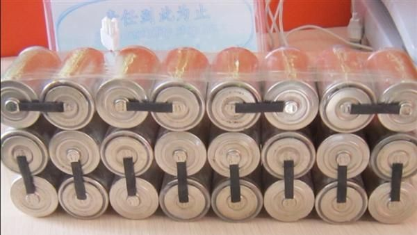 供应2*12LR20碱性电池组广告机专用电池