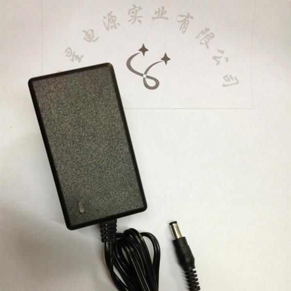 电源适配器 12V2A高品质12V2.5A开关电源足功率（IC方案）Hot!!