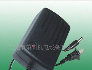新英XY-700K 9V 1.5A 开稳压电源
