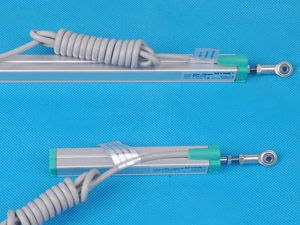 供应KTM微型拉杆式直线位移传感器 微型直线位移传感器
