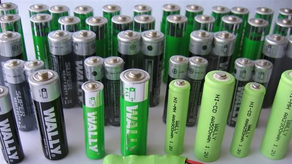 电子礼品专用碱性电池、碳性电池