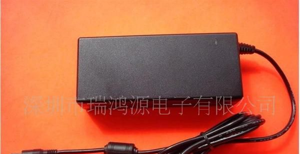 深圳市宝安区福永镇和平生产12V2A电源适配器，进口IC方案