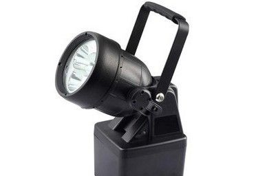 供应“BXW8200A，BXW8200A LED防爆探照灯