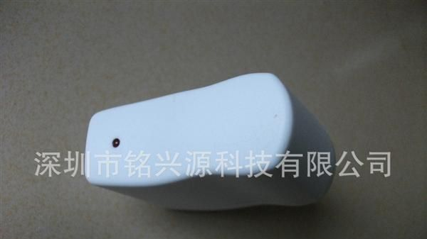 厂家直供白色5V1A欧规USB充电器（IC方案）