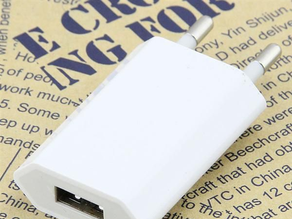 5994#苹果apple iPhone4 4S iPod 两圆脚 欧规USB充电器 插头