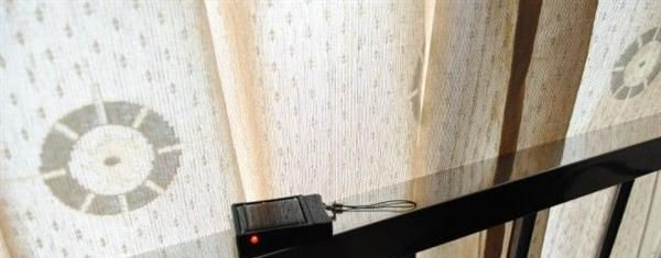 苹果Iphone4s/3gs便携充电器专用太阳能锂电池移动电源充电宝