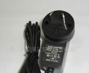 供应12.6V1A充电器，3串锂电池充电器。18650充电器SAA,PSE,CCC