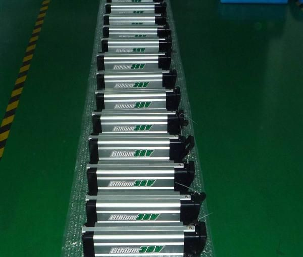 供应36V10Ah磷酸铁锂电池组