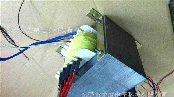 香港龙威设计、生产各种规格的低高频变压器跟电感，可以订做