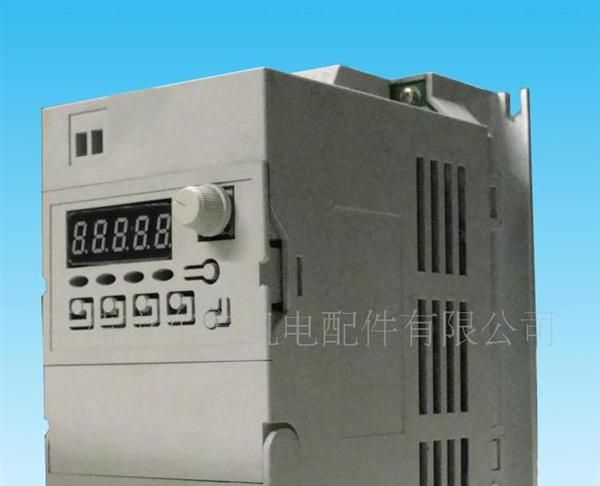 厂家供应适量型变频器外壳散热器
