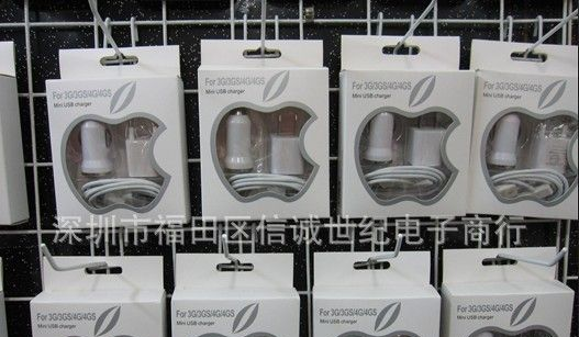 苹果手机配件iphone4 4S 车载充电器 车充+绿点+数据线彩色三件套