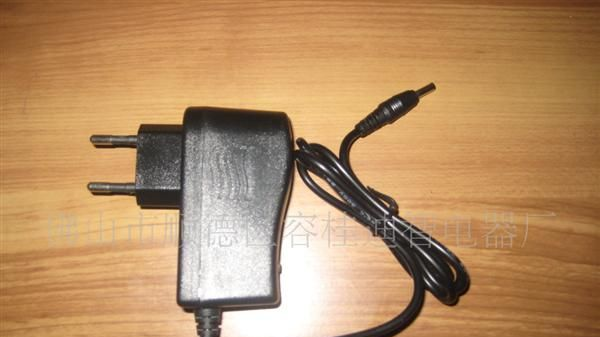 CCC认证，12.6V1A3串18650充电器，CE,SAA,PSE,GS认证充电器