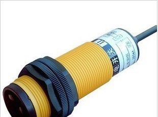 供应光电开关 接近开关 传感器 E3F-DS30Y1 交流二线常开 传感器 E3F3-10DY1 10L