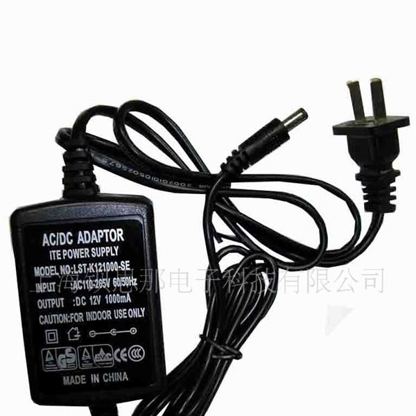 供应国内3C标准24V0.5A电源适配器(插墙式）