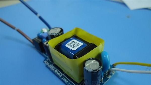 7.5W单组输出LED恒流电源 韩国进口有UL认证