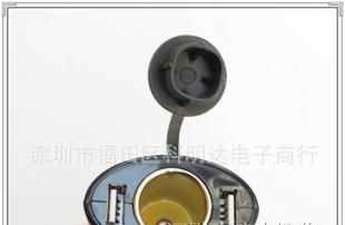 厂家供应双USB带点烟孔车充　双USB车充1A　点烟器车充