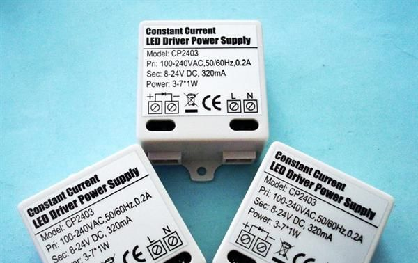阻燃塑料外壳大功率LED恒流驱动电源