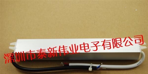 高品质厂家直供12V/15W LED防水开关电源 led开关电源