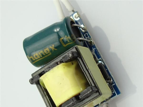 球泡灯电源，5*1W LED驱动电源，12V   320mA恒流源