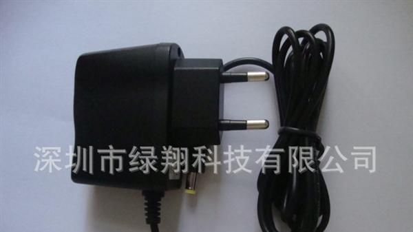 供应各种规格铅酸电池充电器5V500MA  5V1A电源适配器