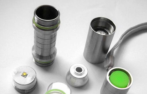 SingFire  C3不锈钢R5强光350LM手电筒