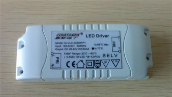 厂家直供 高品质高性价比LED驱动电源外置 12W