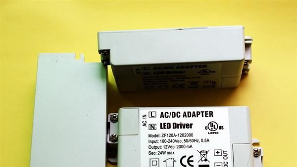 12V2A外置电源 24W电源 LED灯条电源 MR16电源 LED恒压电源