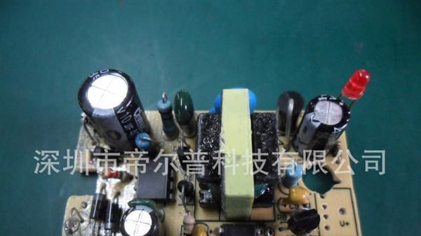 供应12V1A 开关电源 移动电源 LED灯电源 标准IC板 质量保证