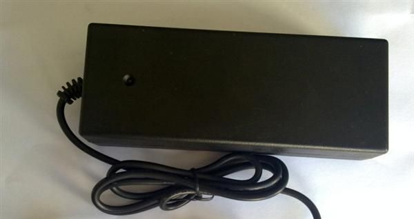 （质量保证两年）供应5V8A开关电源，电源适配器