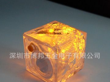 批发供应浪漫夺/ 闪光LED冰块/可更换电池冰块/批发环保蜡烛