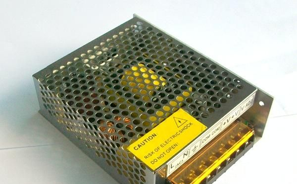 供应CE认证防水开关电源 LED电源 开关电源适配器