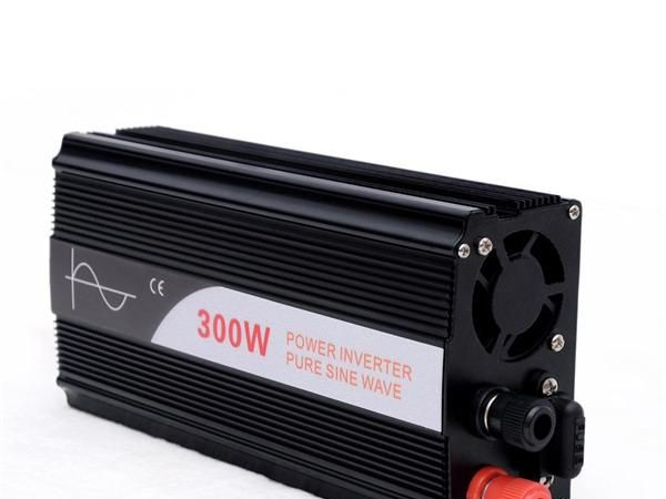 300W  纯正弦波逆变器 太阳能  车载 家用