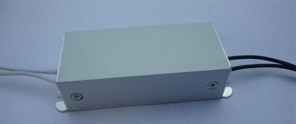 厂家供应泛光灯，投光灯驱动电源   10X2X1W    20W