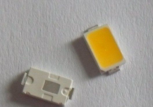 供应5730LED白光贴片灯珠，两脚5730高亮贴片灯珠