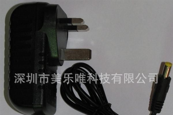 LED灯条电源 插墙式 12V1A 1.5A 英规开关电源 英规电源适配器
