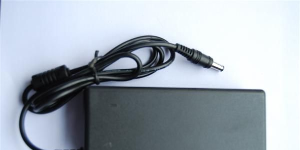 现货供应24V3A、4A带CE认证AC72W家用笔记本电源,  适配器电源