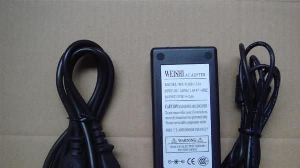 厂家供应高效率 低纹波 短路保护电源适配器12V5A不防水LED电源
