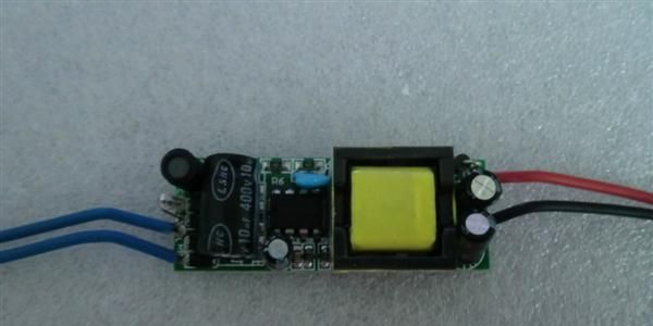 特价供应中溋08~12W，优质LED天花灯驱动电源，高品质驱动电源