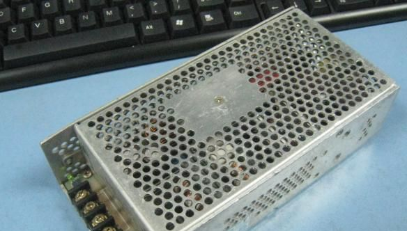 厂家供应12V10A铁壳开关电源
