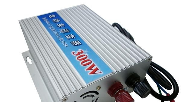 300W车载逆变器  12VDC-220VAC 汽车用逆变器 可接点烟器