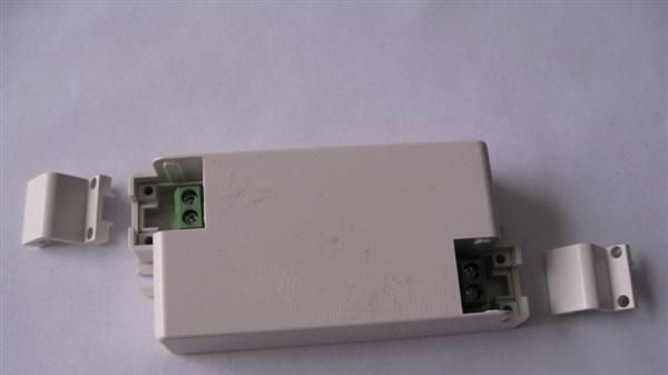 led稳压驱动电源12V0.5A      外置恒压驱动电源12V
