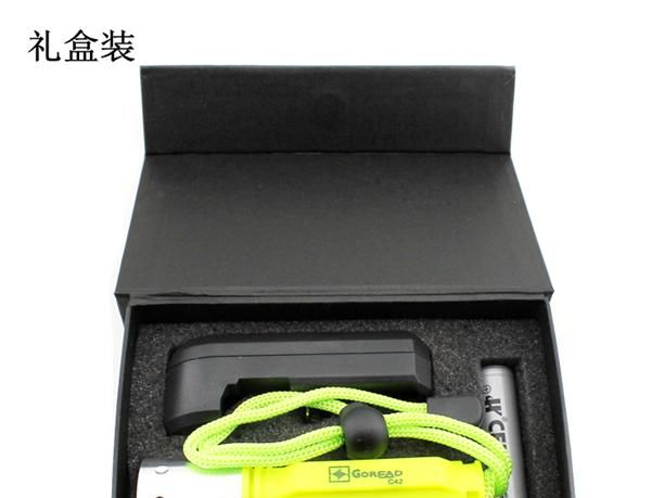 C42 强光XML-T6潜水手电筒 专用潜水手电筒 防水手电 800流明 90g