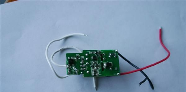 厂家直销 12W-15W LED灯驱动电源 质保二年LED调光电源全段无闪烁