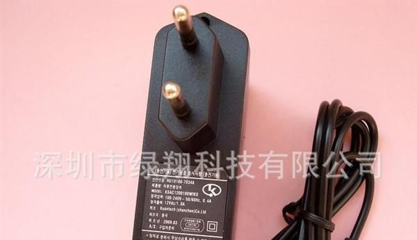 新款LED灯条专用插墙式电源  12V1A 开关电源 直销
