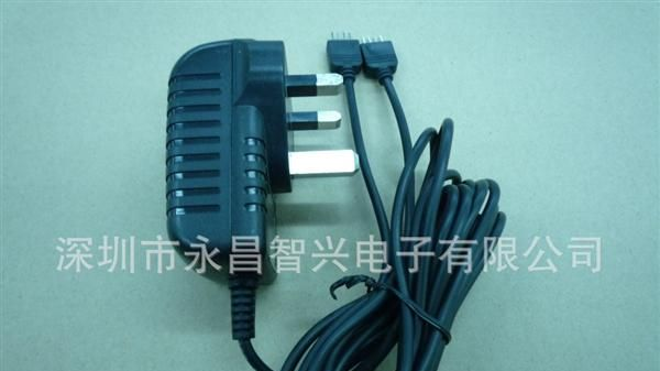 LED灯具，彩灯AC-DC胶壳开关电源 12V/18W电源适配器